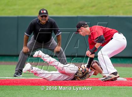 Thumbnail 3 in Langham Creek vs Deer Park (UIL 6A R3 Regional Final) photogallery.