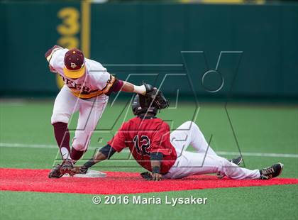 Thumbnail 2 in Langham Creek vs Deer Park (UIL 6A R3 Regional Final) photogallery.