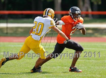 Thumbnail 2 in Lake Forest Academy vs. St. Laurence photogallery.