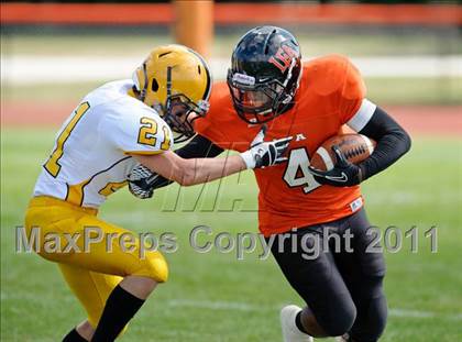 Thumbnail 3 in Lake Forest Academy vs. St. Laurence photogallery.