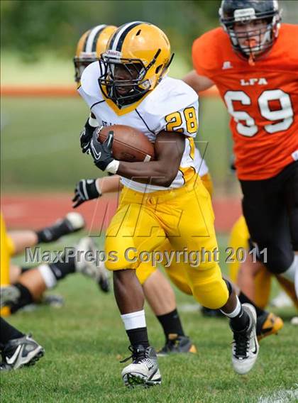 Thumbnail 1 in Lake Forest Academy vs. St. Laurence photogallery.