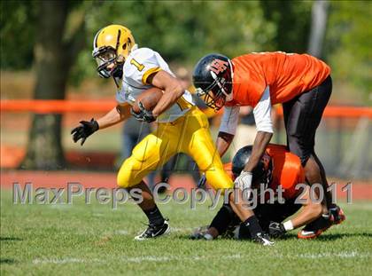 Thumbnail 3 in Lake Forest Academy vs. St. Laurence photogallery.