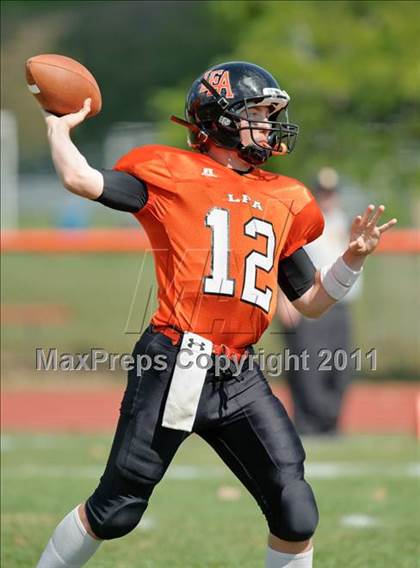 Thumbnail 3 in Lake Forest Academy vs. St. Laurence photogallery.