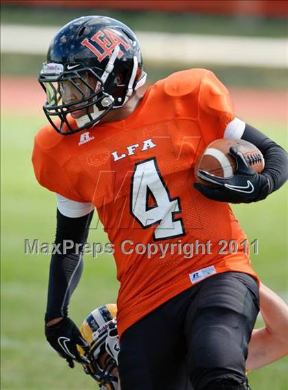 Thumbnail 3 in Lake Forest Academy vs. St. Laurence photogallery.