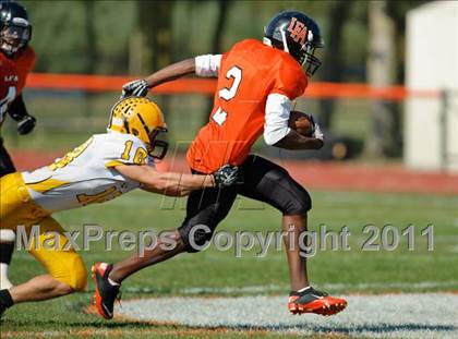 Thumbnail 1 in Lake Forest Academy vs. St. Laurence photogallery.