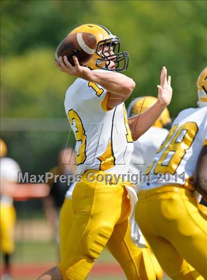 Thumbnail 1 in Lake Forest Academy vs. St. Laurence photogallery.