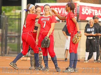 Thumbnail 2 in Mercy vs. Butler (KHSAA 6th Region Final) photogallery.