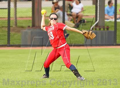 Thumbnail 3 in Mercy vs. Butler (KHSAA 6th Region Final) photogallery.