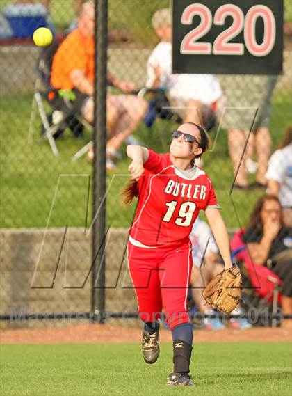 Thumbnail 2 in Mercy vs. Butler (KHSAA 6th Region Final) photogallery.