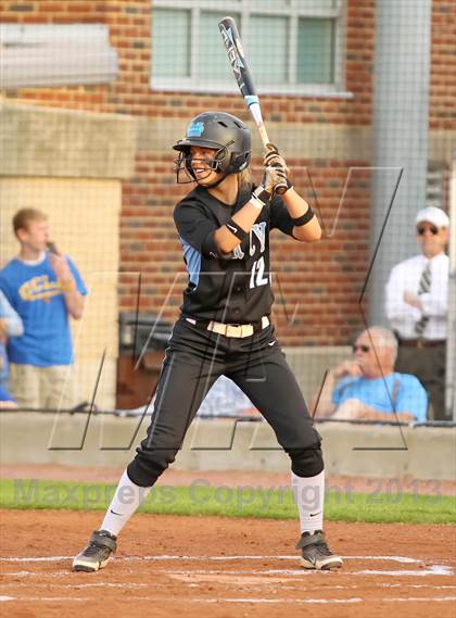 Thumbnail 1 in Mercy vs. Butler (KHSAA 6th Region Final) photogallery.