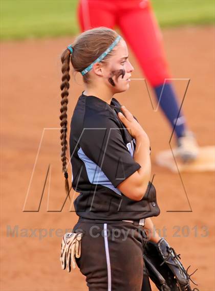 Thumbnail 2 in Mercy vs. Butler (KHSAA 6th Region Final) photogallery.