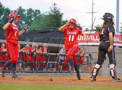 Thumbnail 2 in Mercy vs. Butler (KHSAA 6th Region Final) photogallery.