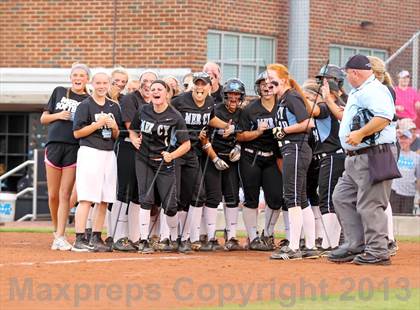 Thumbnail 1 in Mercy vs. Butler (KHSAA 6th Region Final) photogallery.