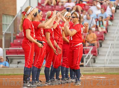 Thumbnail 1 in Mercy vs. Butler (KHSAA 6th Region Final) photogallery.