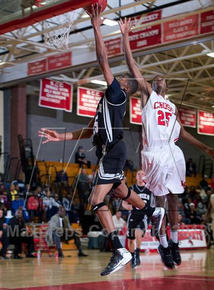 Thumbnail 2 in Xavier vs. Wilbur Cross (SCC Quarterfinal) photogallery.