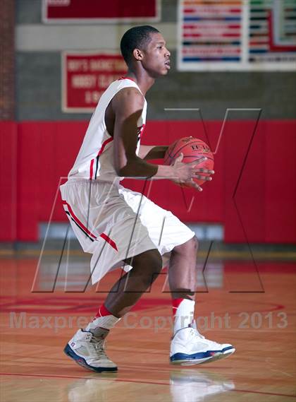 Thumbnail 2 in Xavier vs. Wilbur Cross (SCC Quarterfinal) photogallery.