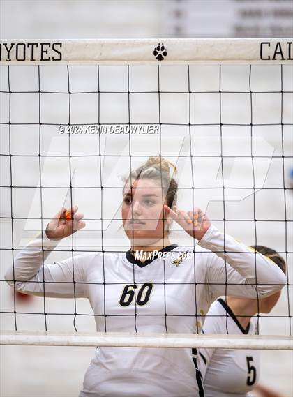 Thumbnail 1 in Louisville @ Calabasas photogallery.