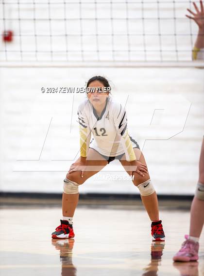 Thumbnail 2 in Louisville @ Calabasas photogallery.