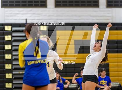 Thumbnail 2 in Louisville @ Calabasas photogallery.