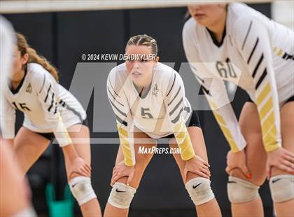 Thumbnail 2 in Louisville @ Calabasas photogallery.