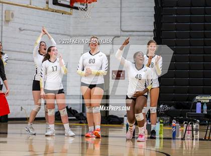 Thumbnail 2 in Louisville @ Calabasas photogallery.