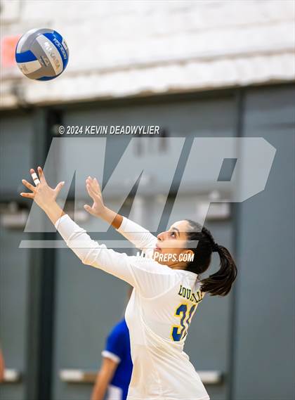 Thumbnail 1 in Louisville @ Calabasas photogallery.