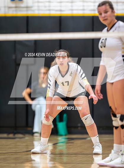 Thumbnail 3 in Louisville @ Calabasas photogallery.