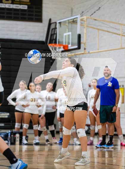 Thumbnail 2 in Louisville @ Calabasas photogallery.