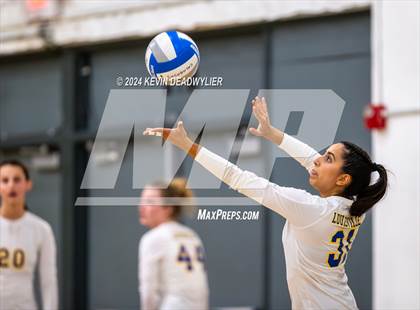 Thumbnail 1 in Louisville @ Calabasas photogallery.