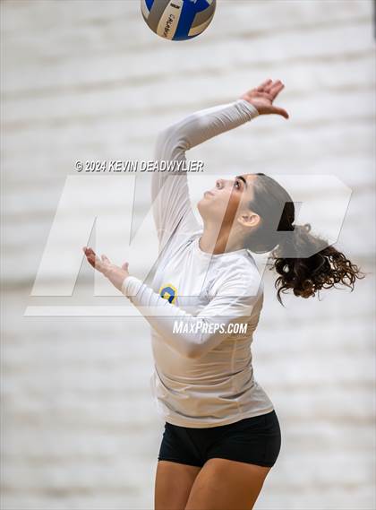 Thumbnail 3 in Louisville @ Calabasas photogallery.