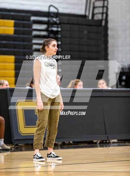 Thumbnail 3 in Louisville @ Calabasas photogallery.