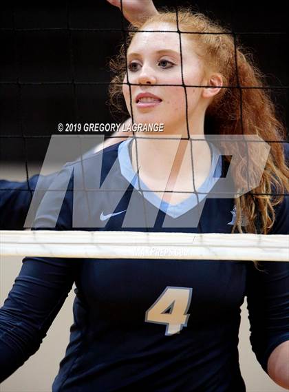 Thumbnail 1 in Bell vs Haltom photogallery.
