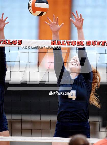 Thumbnail 3 in Bell vs Haltom photogallery.
