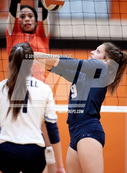 Thumbnail 1 in Bell vs Haltom photogallery.