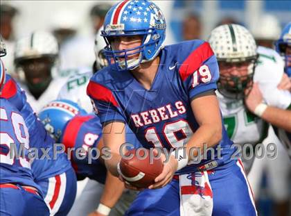 Thumbnail 3 in Hays vs. Huntsville (Texas Bi-District Playoffs) photogallery.