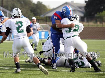 Thumbnail 1 in Hays vs. Huntsville (Texas Bi-District Playoffs) photogallery.