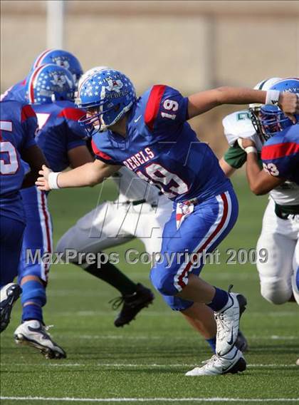 Thumbnail 2 in Hays vs. Huntsville (Texas Bi-District Playoffs) photogallery.