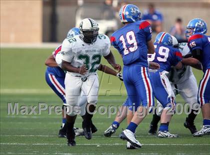 Thumbnail 2 in Hays vs. Huntsville (Texas Bi-District Playoffs) photogallery.