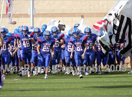 Thumbnail 2 in Hays vs. Huntsville (Texas Bi-District Playoffs) photogallery.