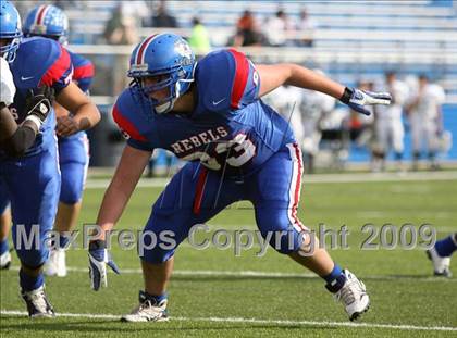 Thumbnail 1 in Hays vs. Huntsville (Texas Bi-District Playoffs) photogallery.