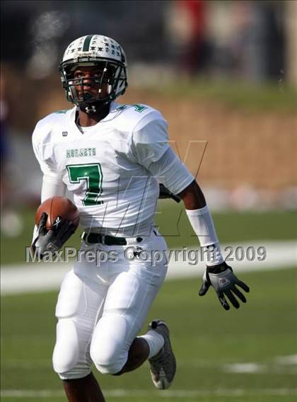 Thumbnail 2 in Hays vs. Huntsville (Texas Bi-District Playoffs) photogallery.