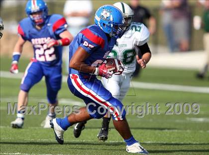 Thumbnail 1 in Hays vs. Huntsville (Texas Bi-District Playoffs) photogallery.