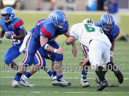 Thumbnail 2 in Hays vs. Huntsville (Texas Bi-District Playoffs) photogallery.