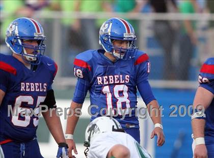 Thumbnail 3 in Hays vs. Huntsville (Texas Bi-District Playoffs) photogallery.
