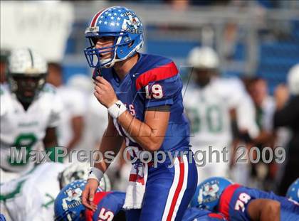 Thumbnail 2 in Hays vs. Huntsville (Texas Bi-District Playoffs) photogallery.