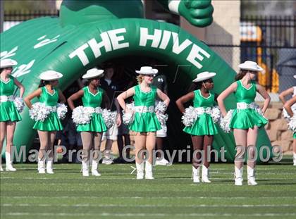Thumbnail 1 in Hays vs. Huntsville (Texas Bi-District Playoffs) photogallery.