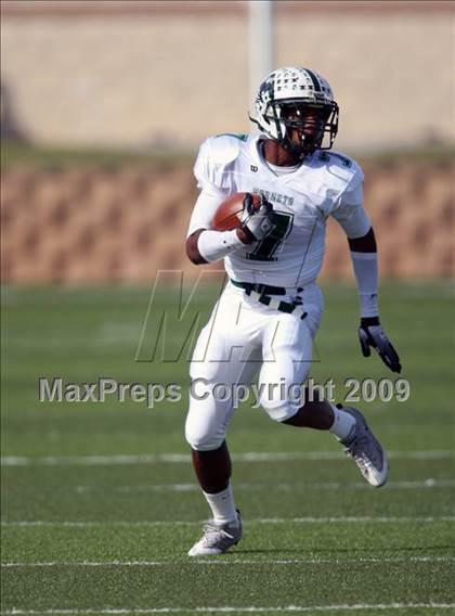 Thumbnail 2 in Hays vs. Huntsville (Texas Bi-District Playoffs) photogallery.