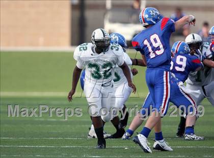 Thumbnail 1 in Hays vs. Huntsville (Texas Bi-District Playoffs) photogallery.