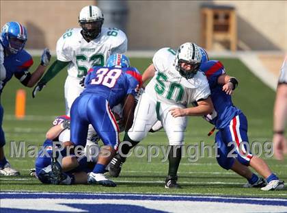 Thumbnail 2 in Hays vs. Huntsville (Texas Bi-District Playoffs) photogallery.
