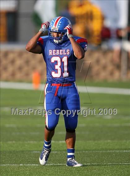 Thumbnail 2 in Hays vs. Huntsville (Texas Bi-District Playoffs) photogallery.